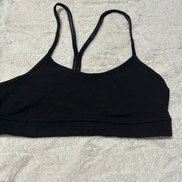 Lululemon Flow Y Bra Size 6 with inside tear - Picture 1 of 3